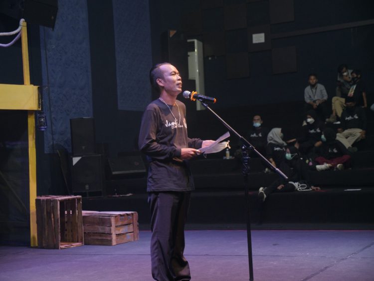 Hendry Nursal, Pengurus Yayasan Pelaku Teater Indonesia (PTI) Koordinator Daerah (Korda) Provinsi Jambi